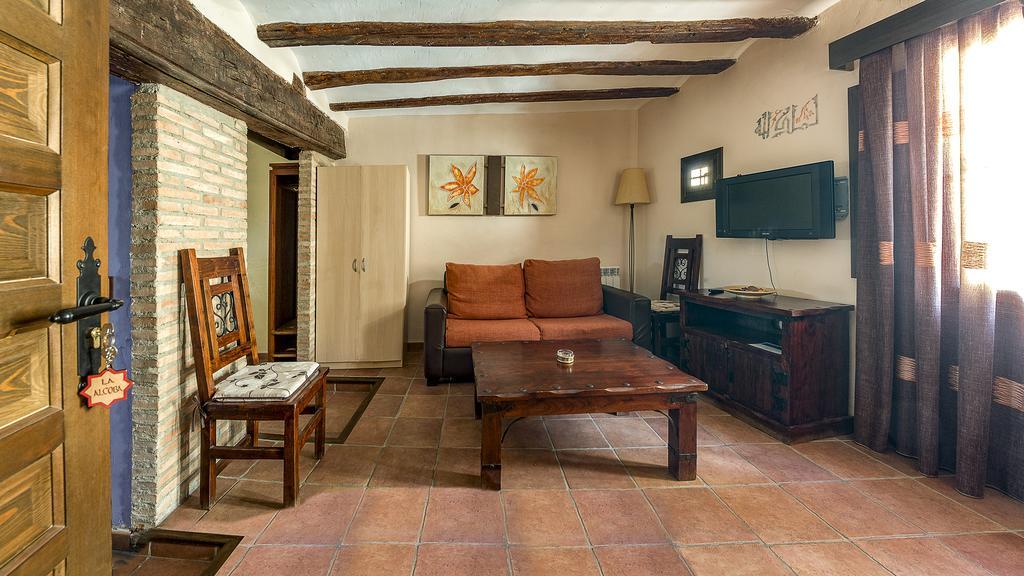Apartamentos Los Aljezares Gea de Albarracín Eksteriør bilde