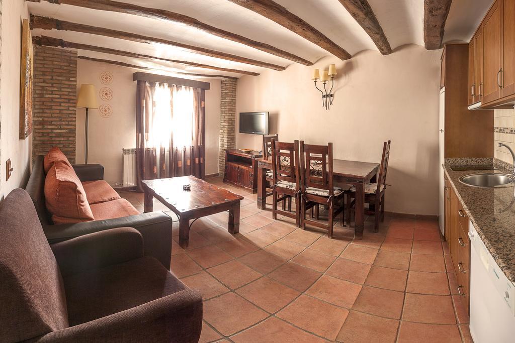 Apartamentos Los Aljezares Gea de Albarracín Eksteriør bilde