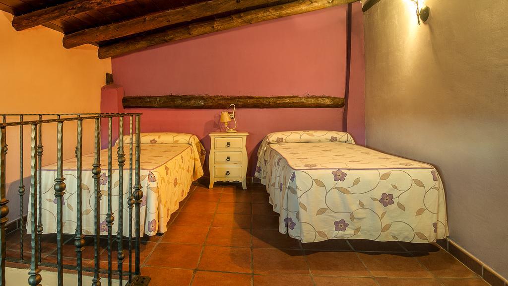Apartamentos Los Aljezares Gea de Albarracín Eksteriør bilde