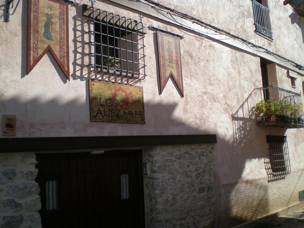 Apartamentos Los Aljezares Gea de Albarracín Eksteriør bilde